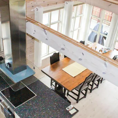 4 Bedroom In Dom wakacyjny Sogndal